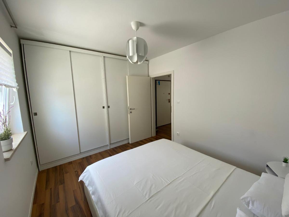 Private Pool And Mediterranean Garden Apt Mia Šilo Екстериор снимка